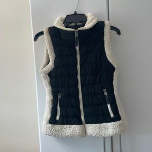 Calvin Klein Performance Black with white Sherpa  Vest Size Small